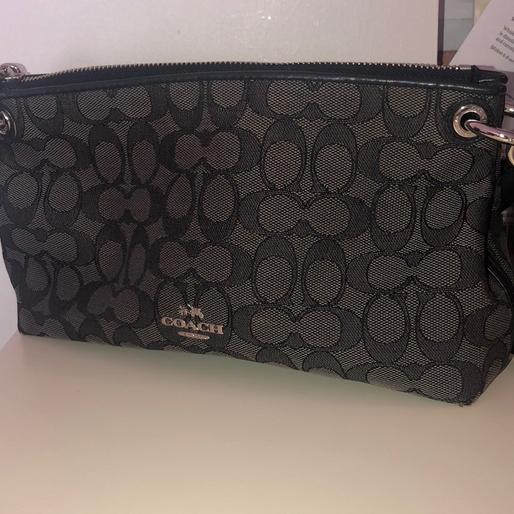 Coach! Signature and Smooth Leather! Bag.